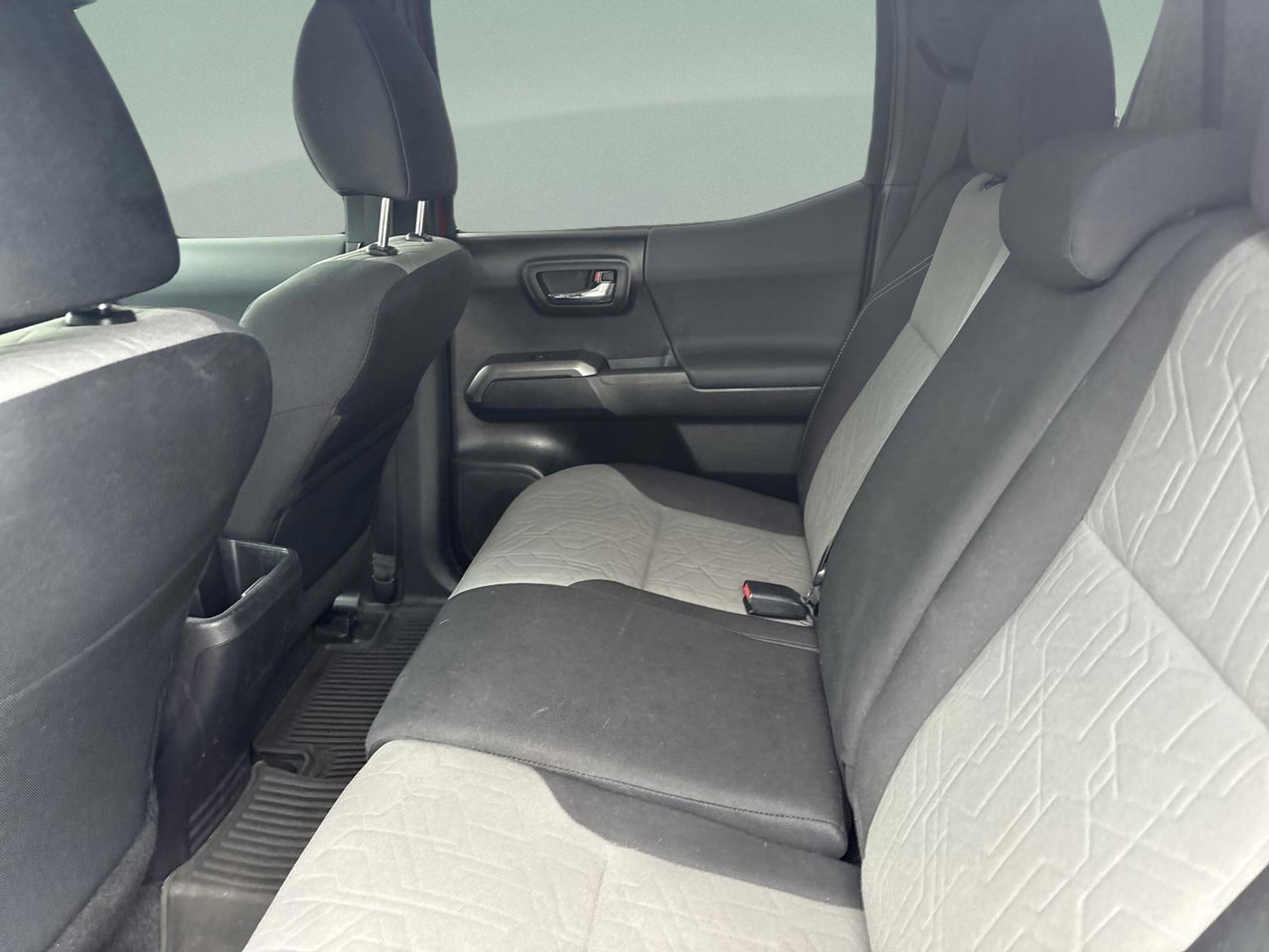 Used 2021 Toyota Tacoma TRD Sport image 21