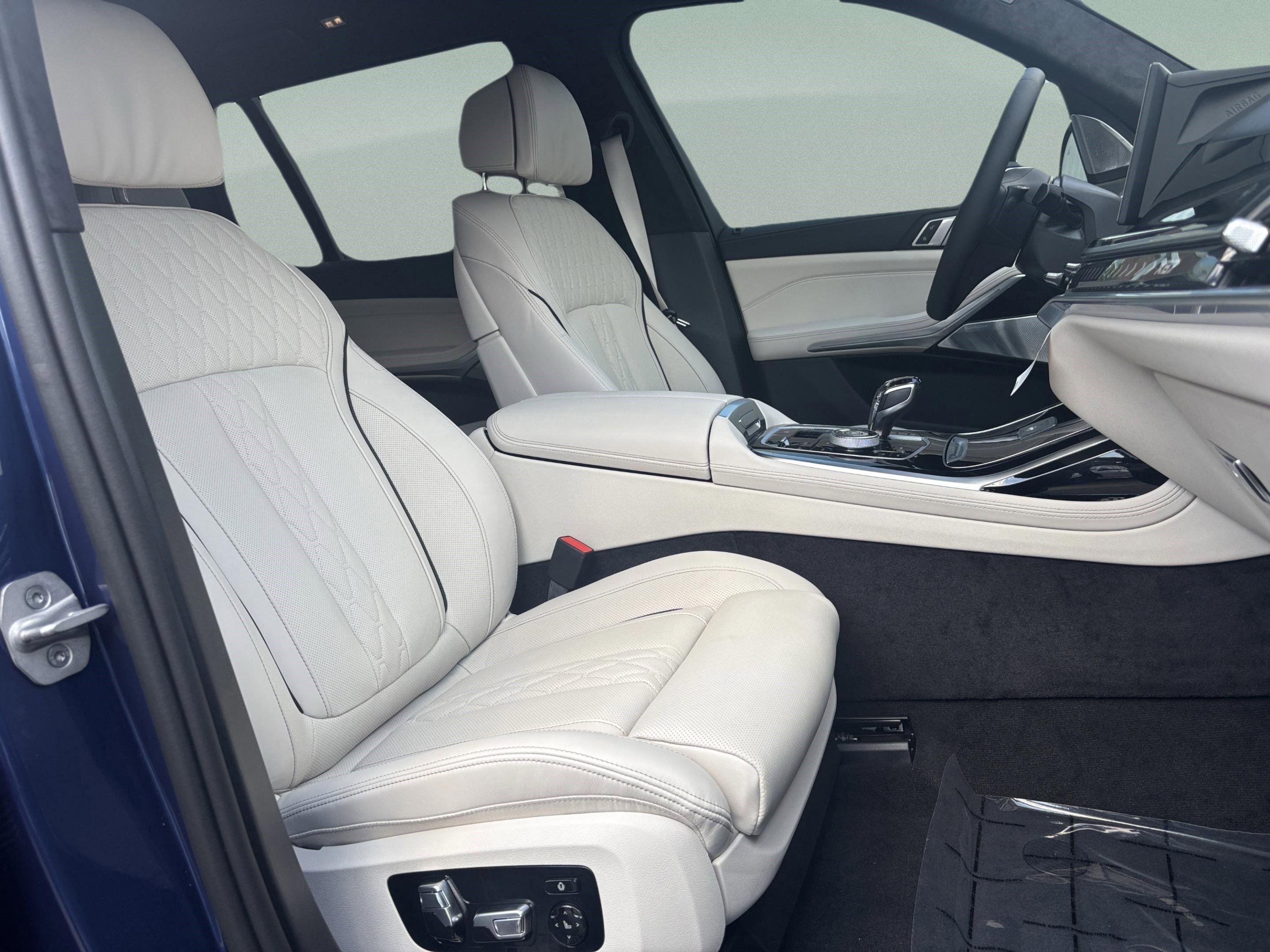 New 2026 BMW ALPINA XB7 image 26