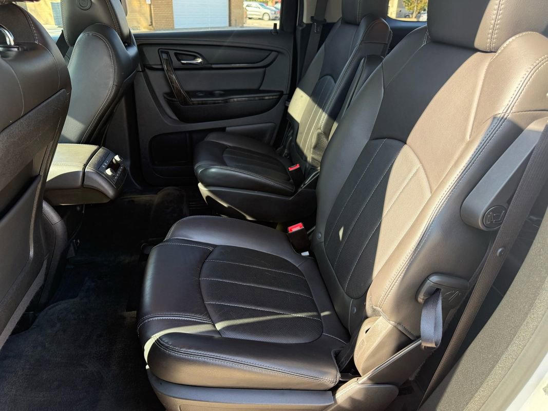 Used 2017 GMC Acadia Limited SLT image 15