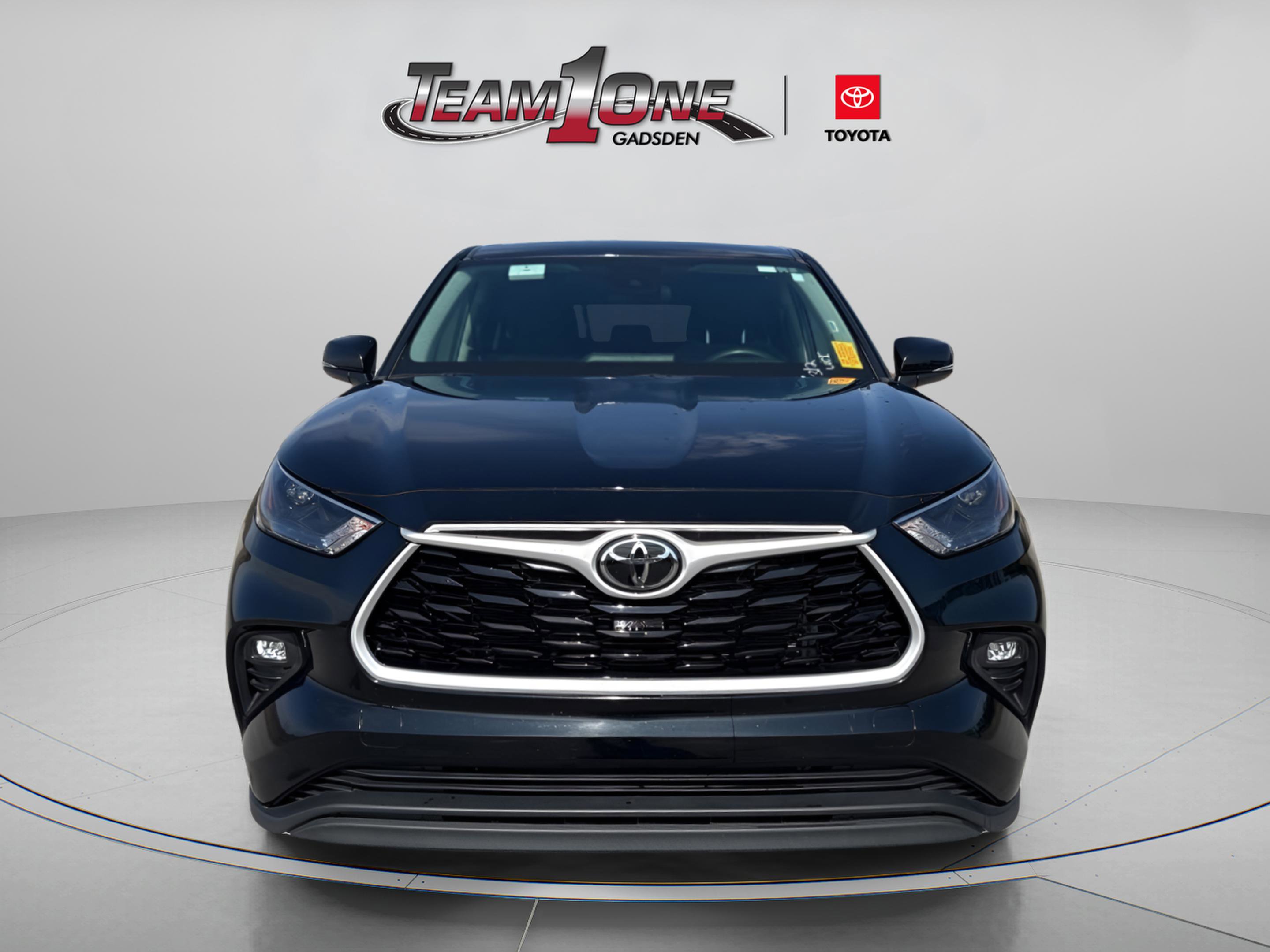 Certified 2024 Toyota Highlander LE image 5