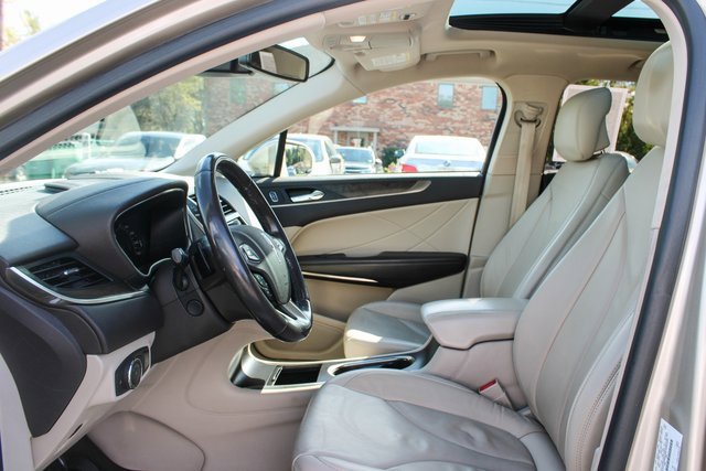 Used 2017 Lincoln MKC Reserve w/ Lincoln MKC Climate Package image 13