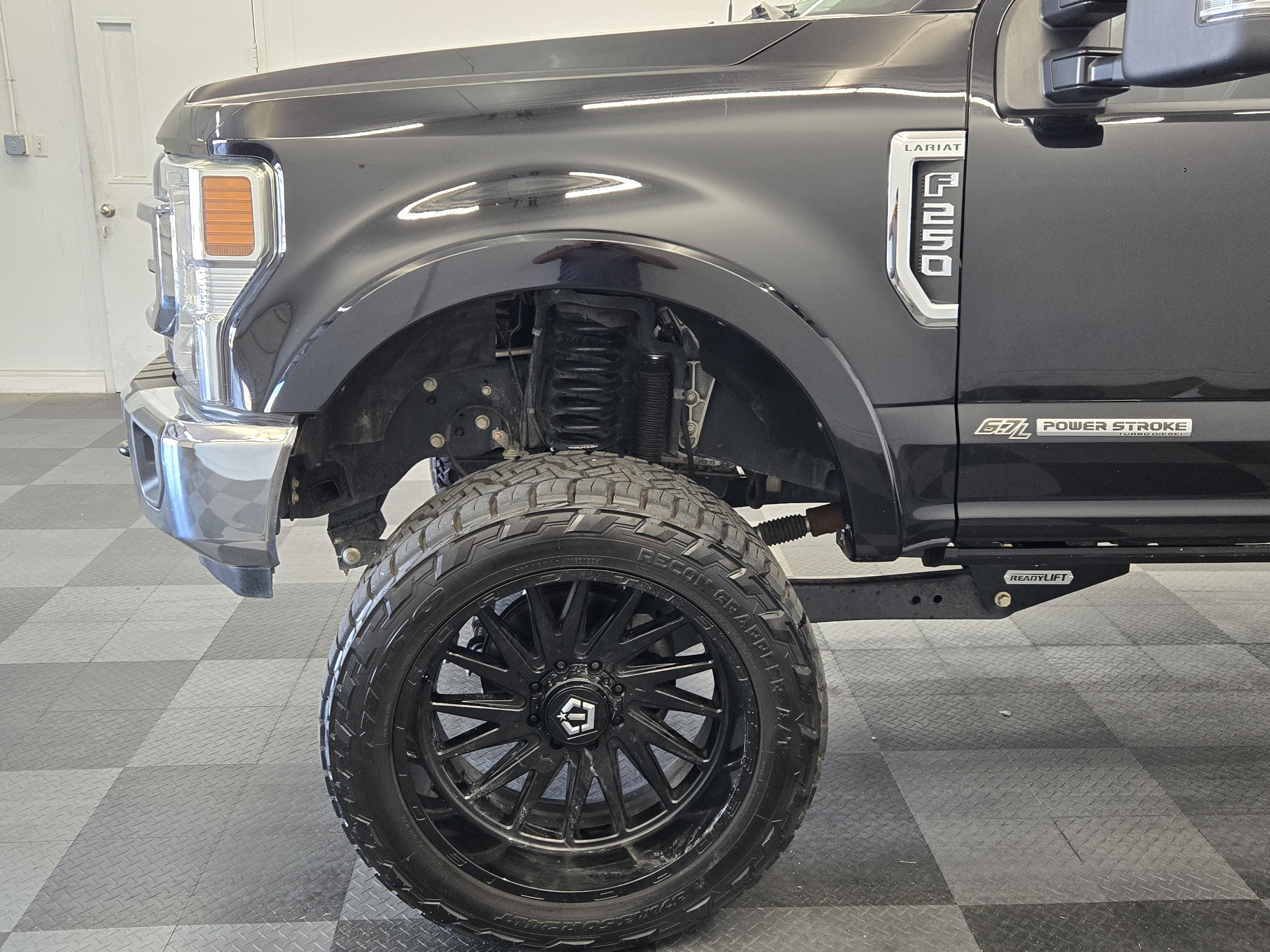 Used 2022 Ford F250 Lariat w/ Tremor Off-Road Package AWD/4WD image 9