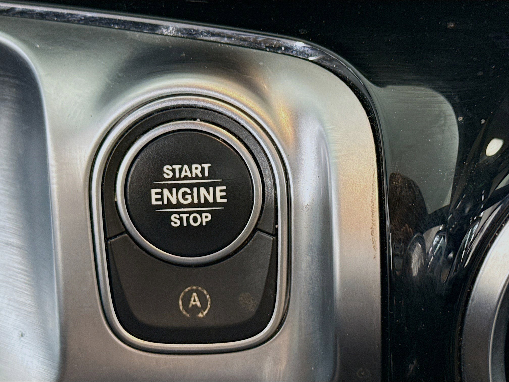 Used 2022 Mercedes-Benz GLB 250 w/ Premium Package Lite image 21