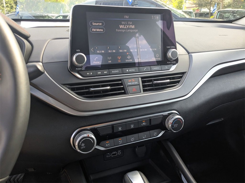 Used 2025 Nissan Altima 2.5 SR image 19