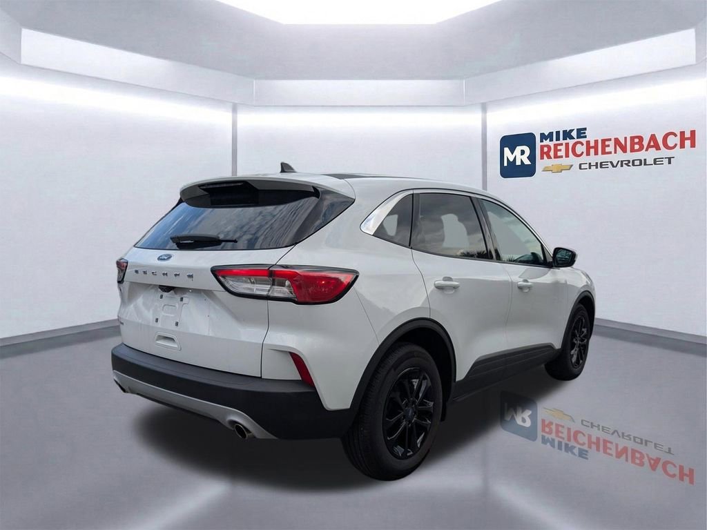 Used 2021 Ford Escape SE w/ Convenience Package image 4