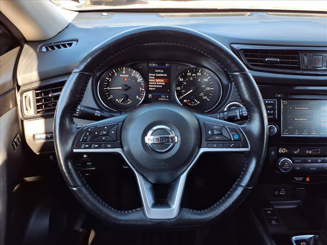 Used 2020 Nissan Rogue SV w/ Premium Package image 14