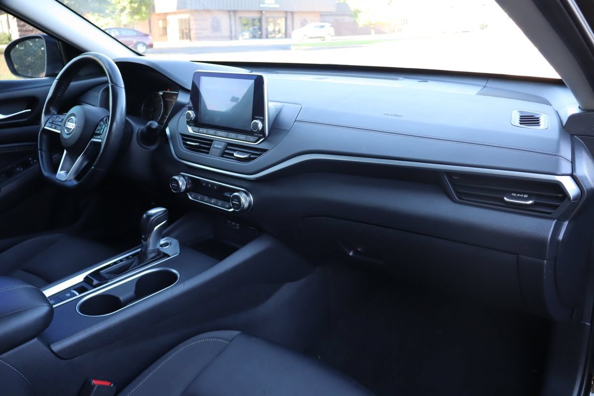 Used 2019 Nissan Altima 2.5 SV FWD image 17