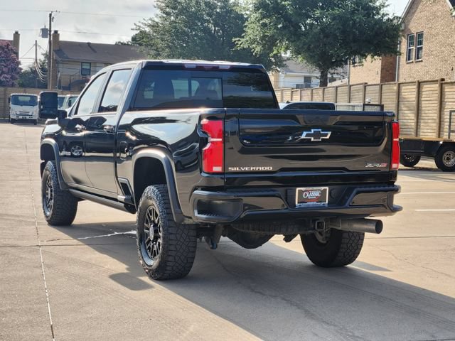 Used 2025 Chevrolet Silverado 2500 ZR2 w/ Technology Package AWD/4WD image 3