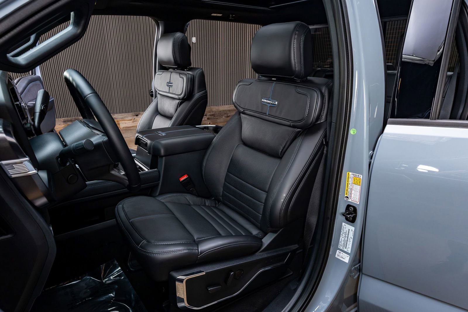 Used 2026 Ford F250 Platinum AWD/4WD image 31