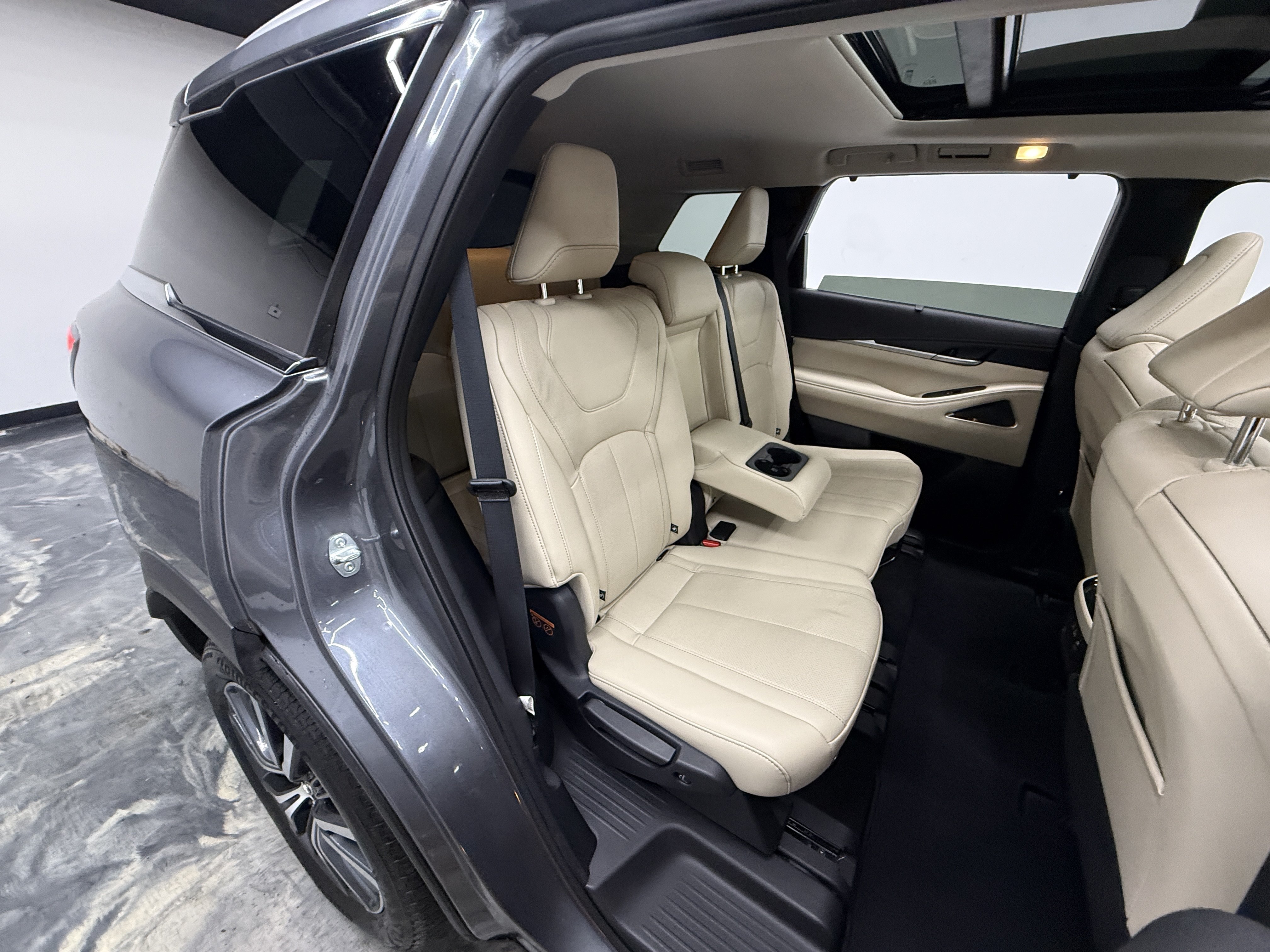 Used 2024 INFINITI QX60 Sensory AWD/4WD image 21