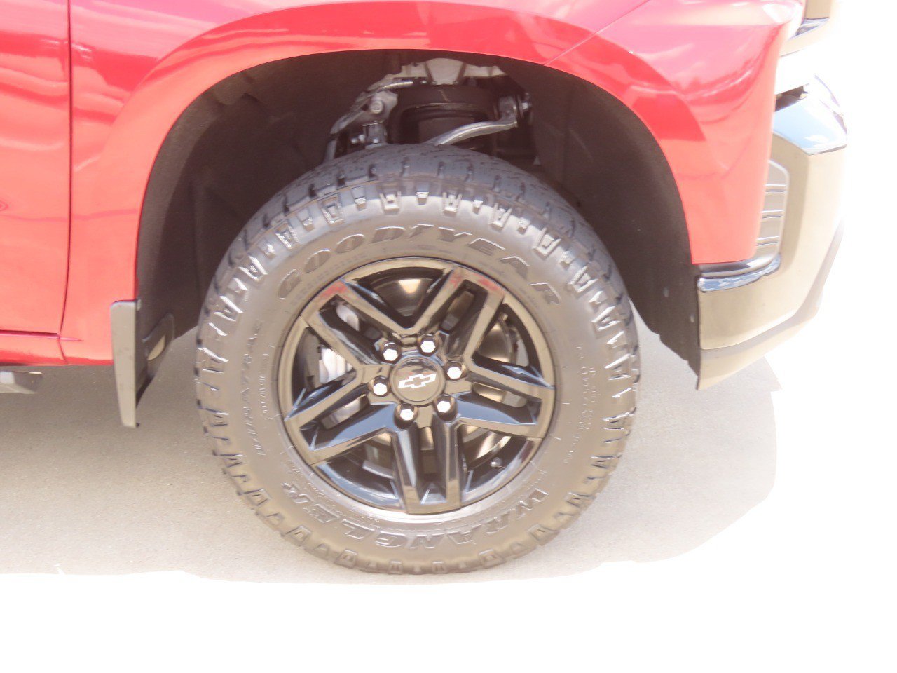 Used 2020 Chevrolet Silverado 1500 LT Trail Boss w/ Convenience Package AWD/4WD image 9