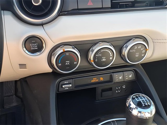 Used 2021 MAZDA MX-5 Miata RF Grand Touring w/ Appearance Package image 12