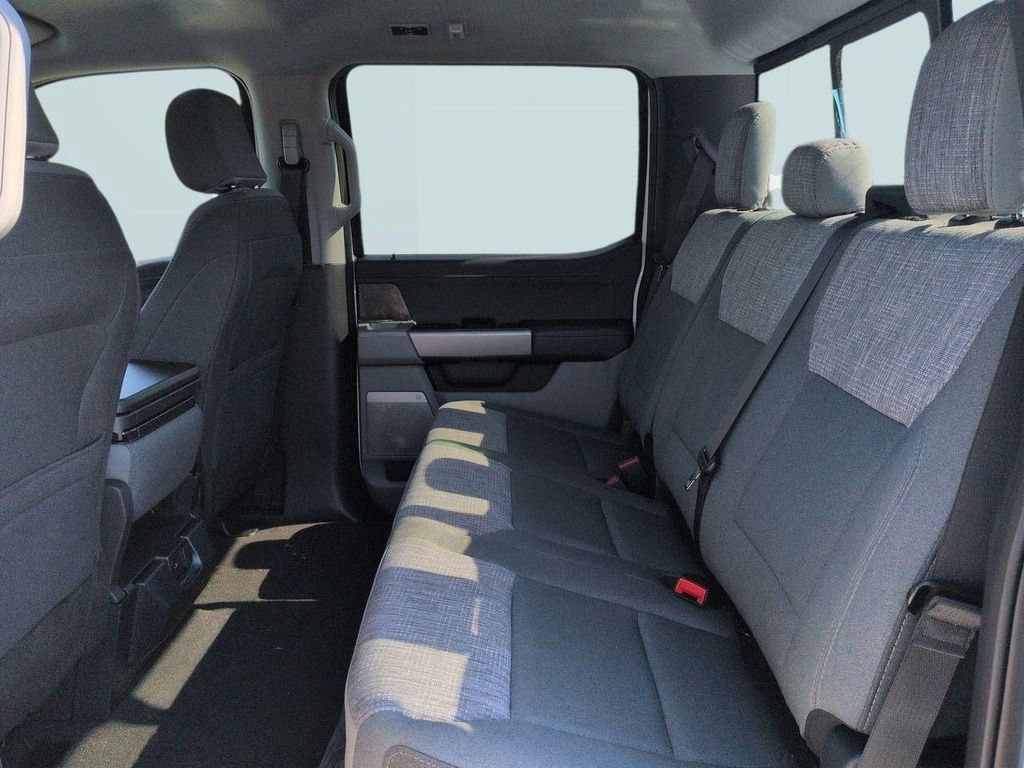 New 2026 Ford F250 XLT w/ XLT Premium Package AWD/4WD image 26