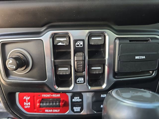 Used 2021 Jeep Wrangler Unlimited Rubicon AWD/4WD image 16