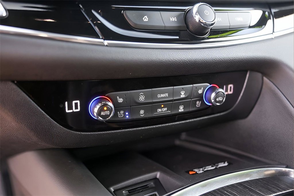 Used 2024 Buick Enclave Avenir w/ Avenir Technology Package image 19