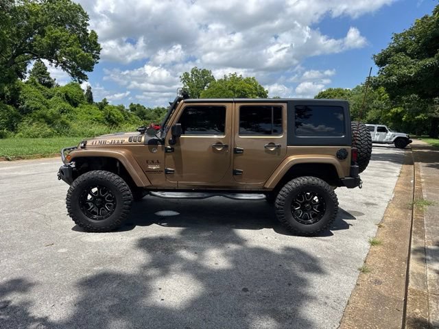 Used 2015 Jeep Wrangler Unlimited Sahara AWD/4WD image 4