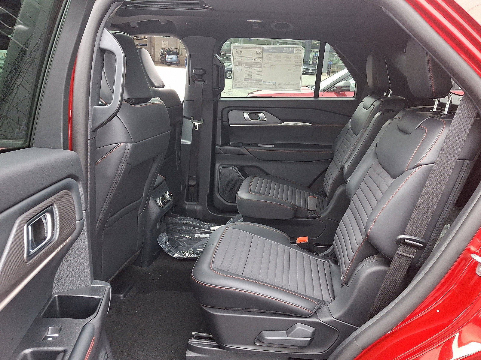 New 2025 Ford Explorer ST-Line image 6