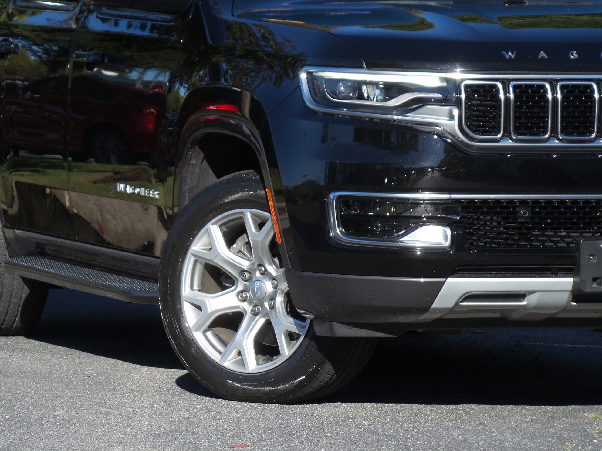 Used 2022 Jeep Wagoneer Series II image 24