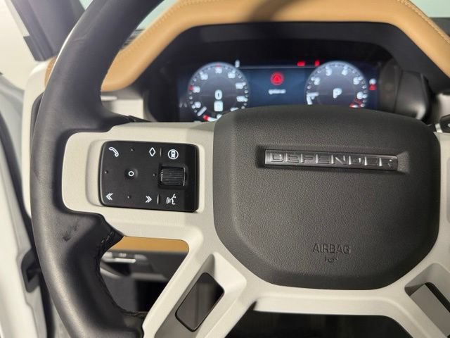 Used 2026 Land Rover Defender 110 X-Dynamic SE AWD/4WD image 18