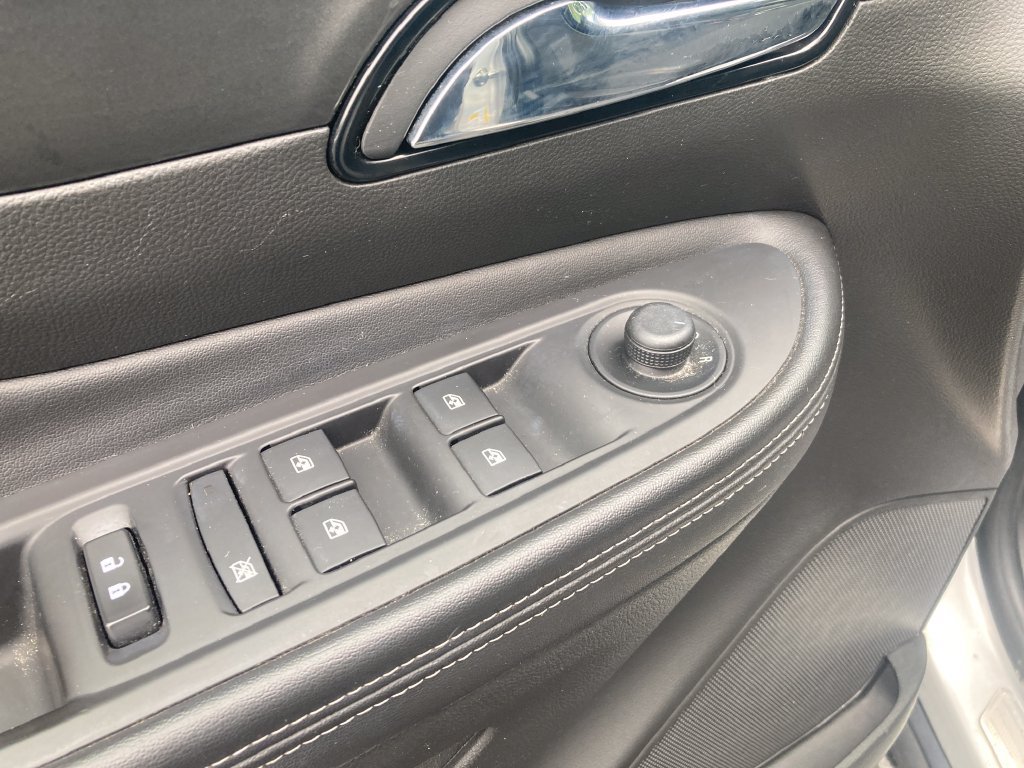 Used 2018 Buick Encore Preferred w/ Experience Buick Package AWD/4WD image 14