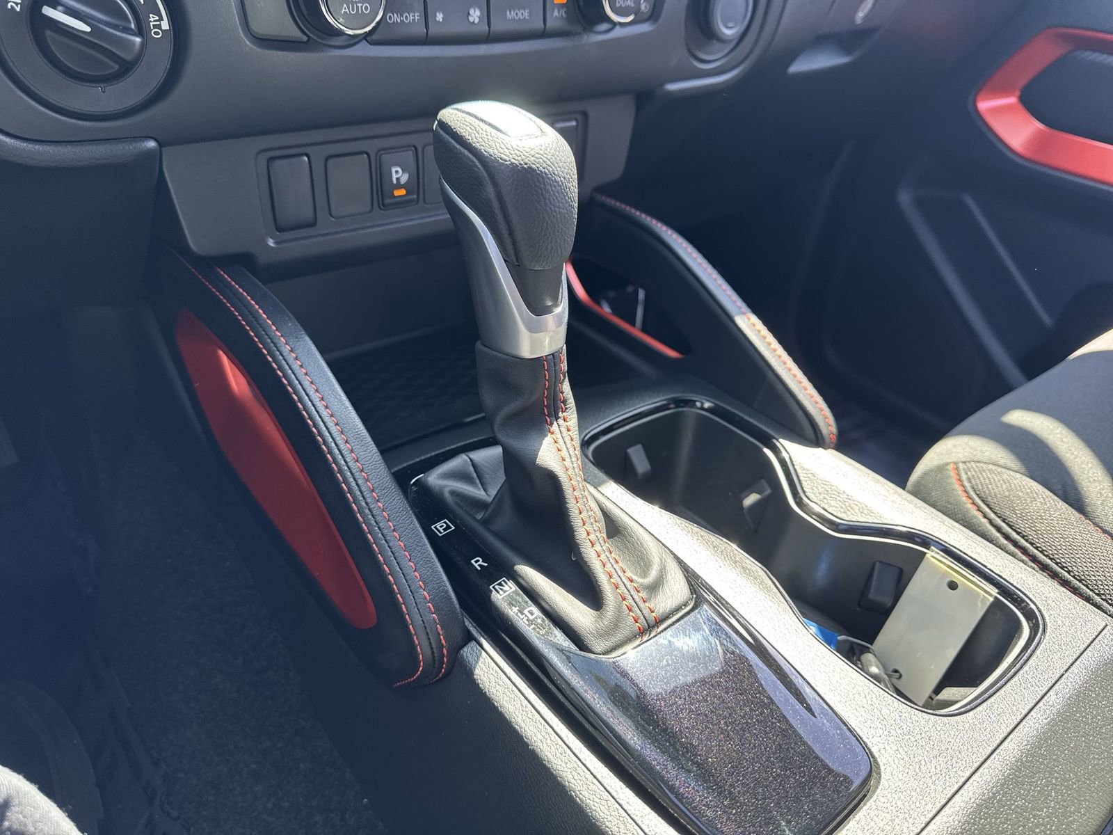 Certified 2025 Nissan Frontier PRO-4X AWD/4WD image 25