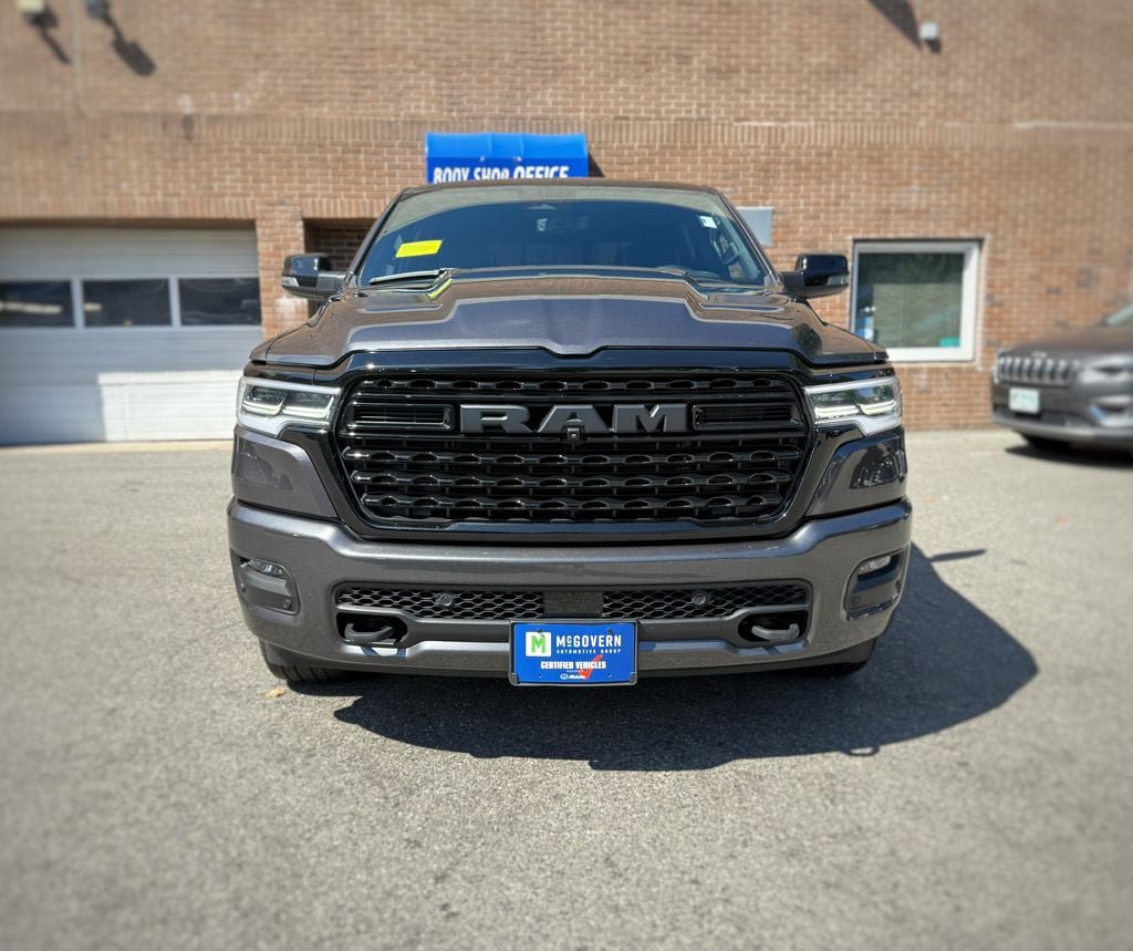Used 2025 RAM 1500 Limited AWD/4WD image 2