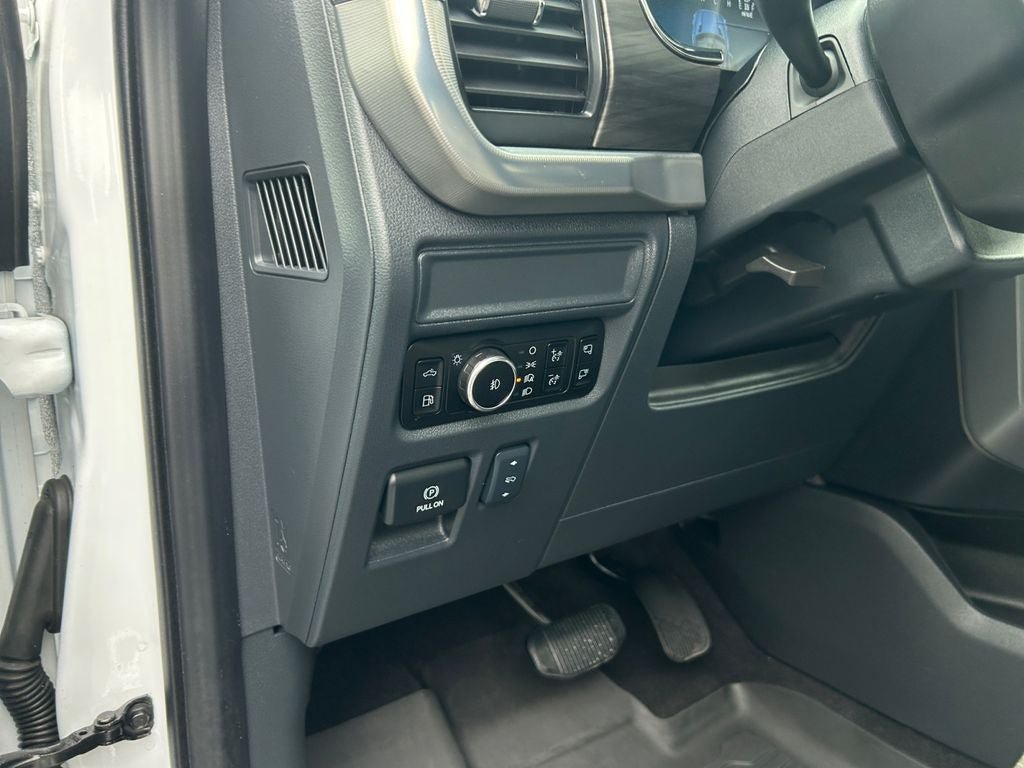 Used 2025 Ford F150 Lariat w/ FX4 Off-Road Package AWD/4WD image 21