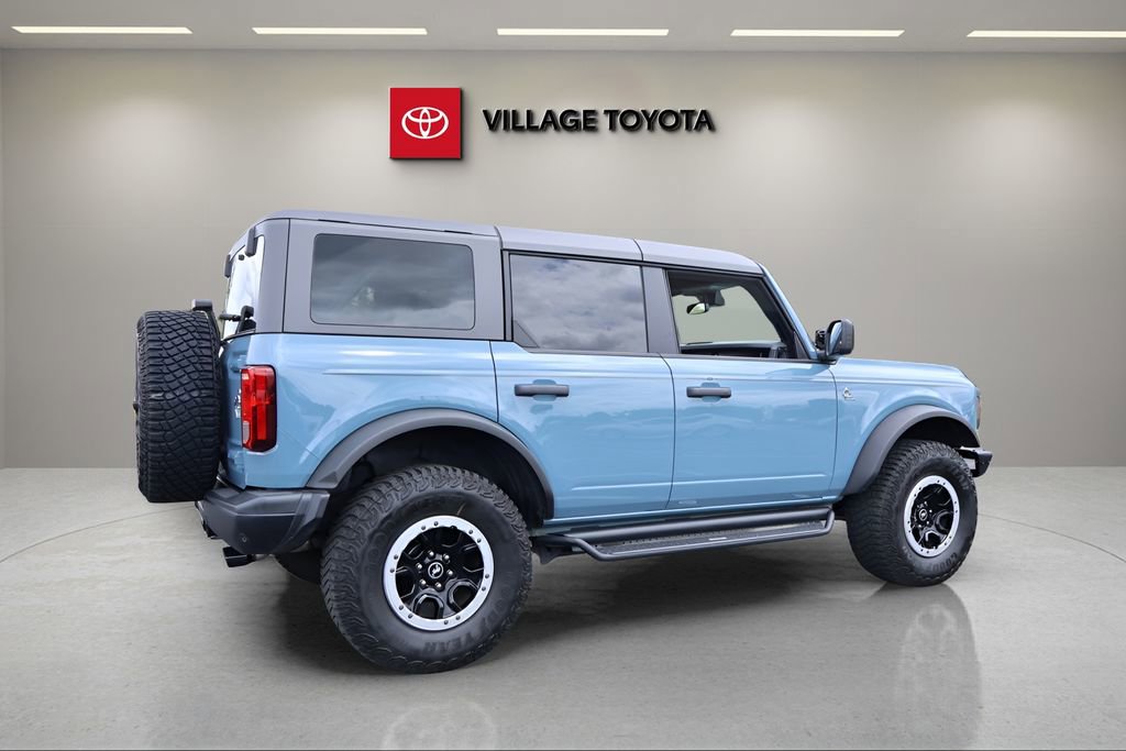 Used 2023 Ford Bronco Black Diamond w/ Sasquatch Package image 5