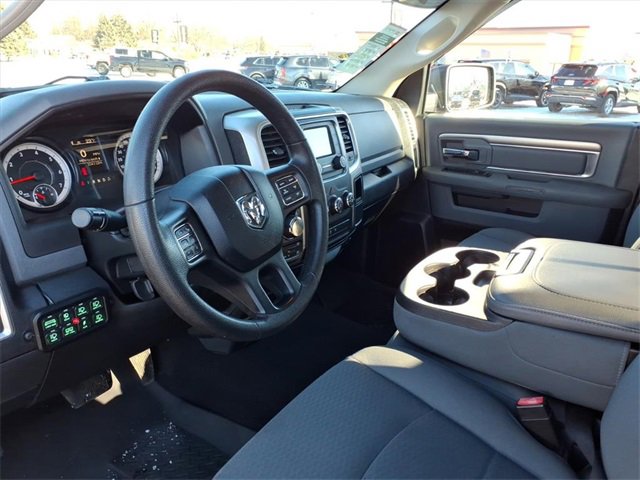 Used 2017 RAM 1500 Classic SLT image 14