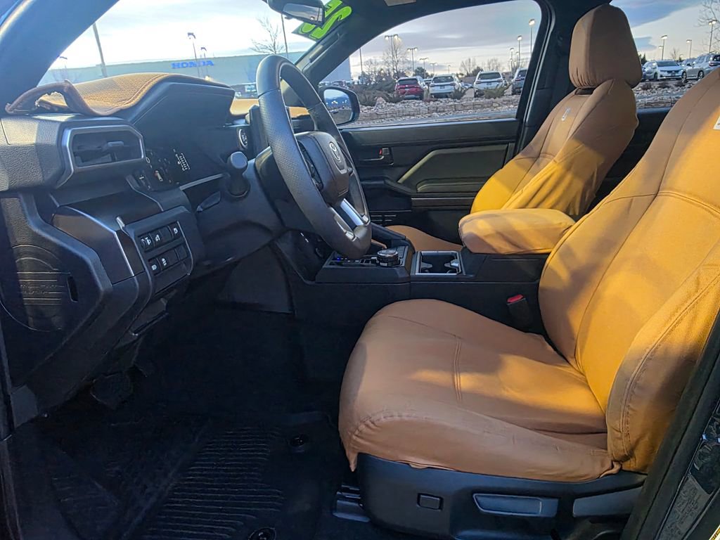 Used 2025 Toyota 4Runner SR5 image 24