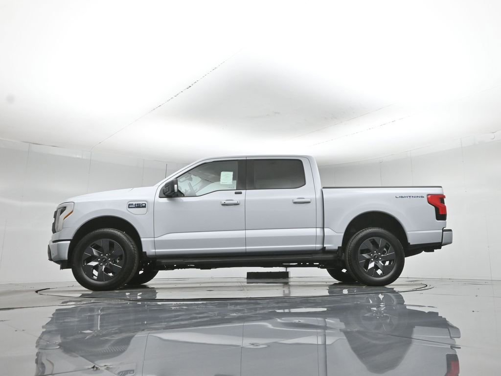 New 2025 Ford F150 Lightning Flash AWD/4WD image 7