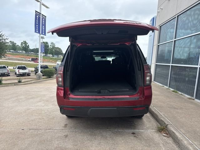 Used 2023 Chevrolet Suburban RST w/ Luxury Package AWD/4WD image 7