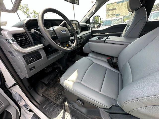 New 2026 Ford F250 XL w/ XL Chrome Package AWD/4WD image 17