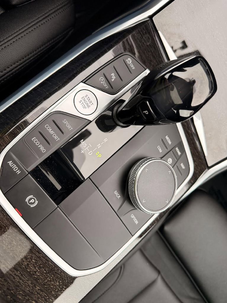 Used 2021 BMW 330i xDrive Sedan w/ Premium Package image 35