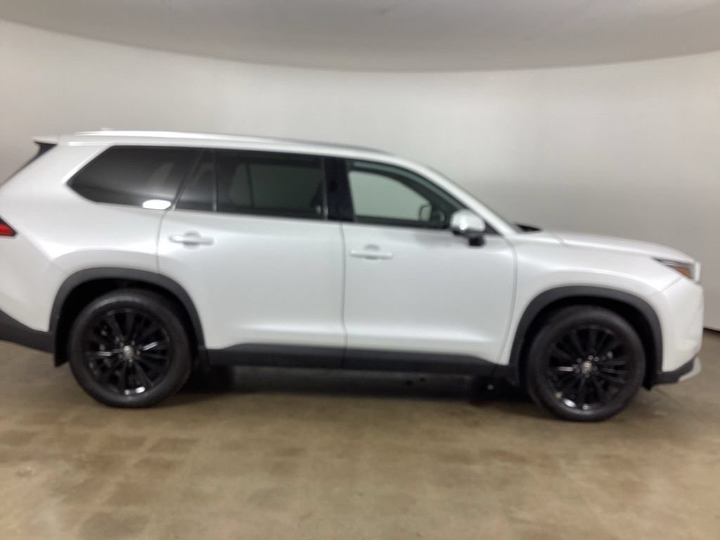 Used 2024 Toyota Grand Highlander AWD Hybrid image 5