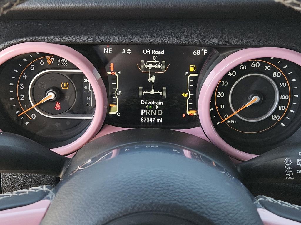 Used 2020 Jeep Wrangler Unlimited Sahara image 22