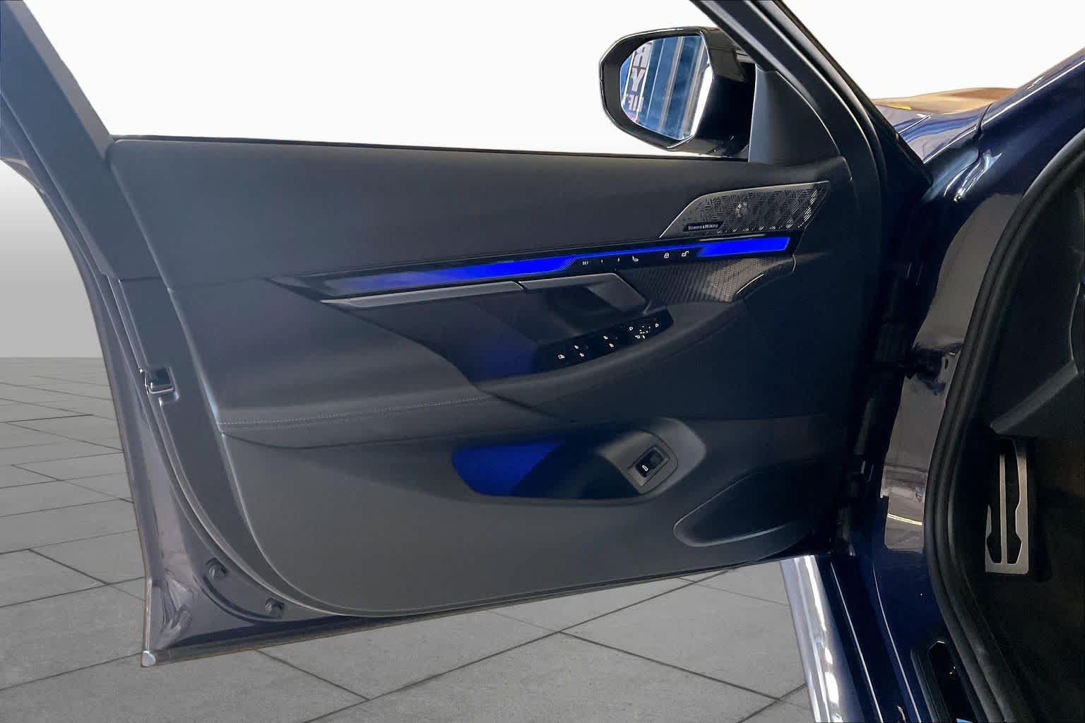 New 2027 BMW M5 Touring AWD/4WD image 10