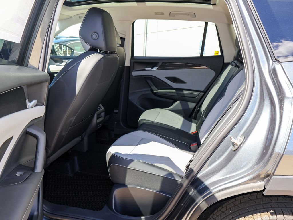 New 2026 Volkswagen Tiguan SE AWD/4WD image 16