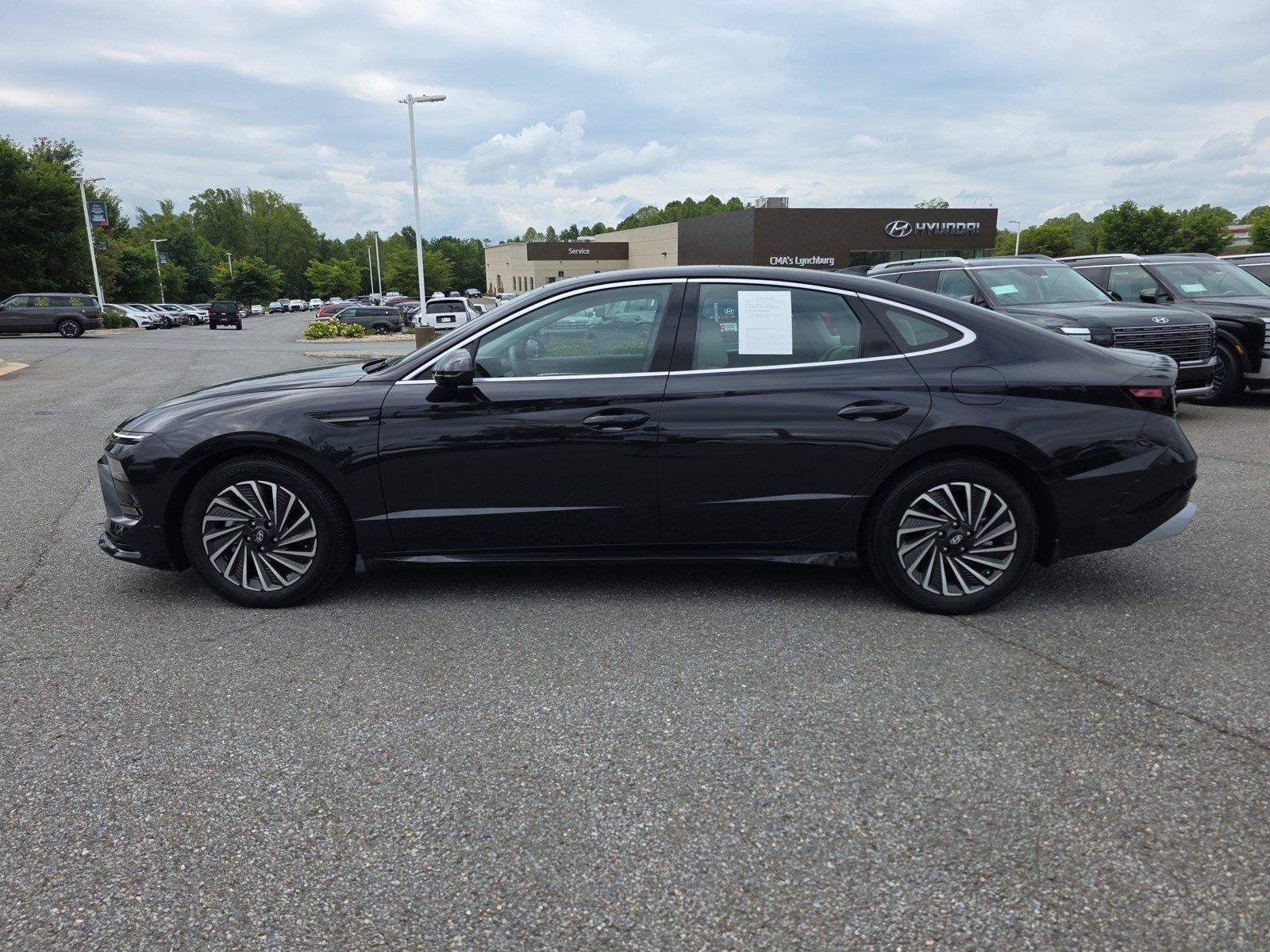 Certified 2026 Hyundai Sonata SEL FWD image 3