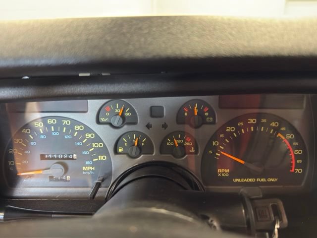 Used 1992 Chevrolet Camaro Z28 RWD image 10
