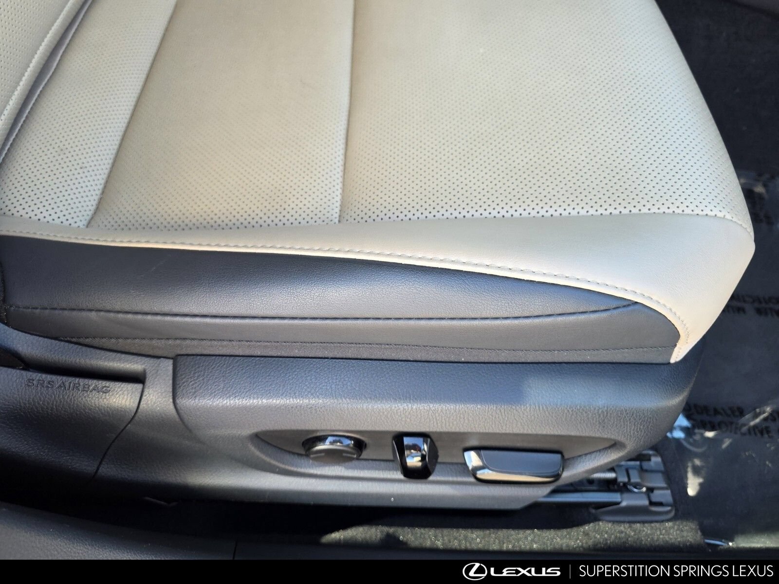 Used 2019 Lexus ES 350 w/ Accessory Package 2 FWD image 33