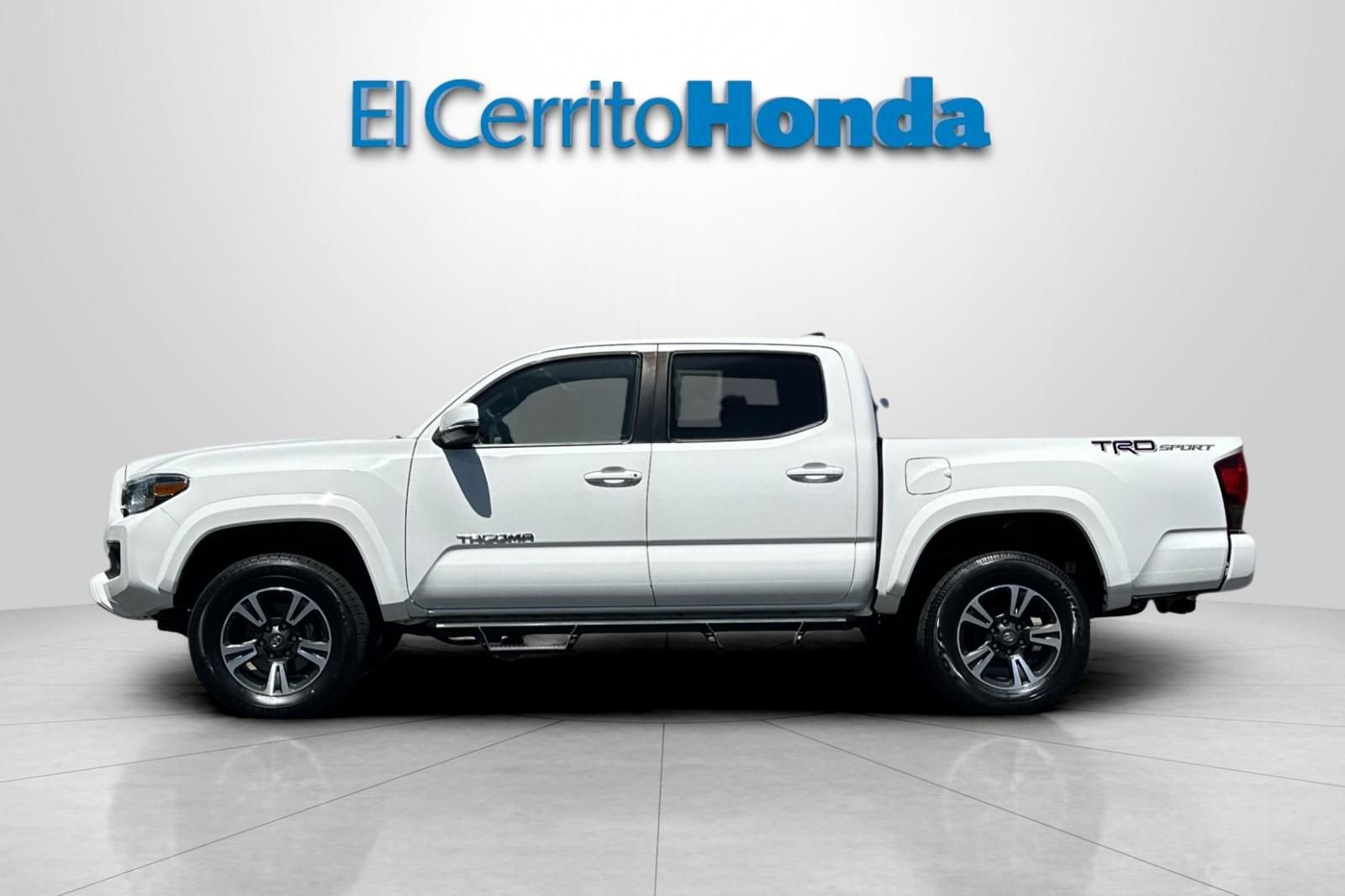 Used 2019 Toyota Tacoma TRD Sport w/ Technology Package image 6