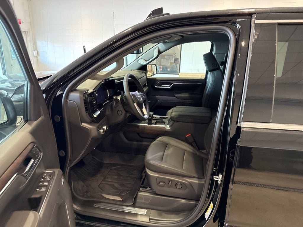 New 2026 GMC Sierra 1500 SLT w/ SLT Premium Plus Package AWD/4WD image 24