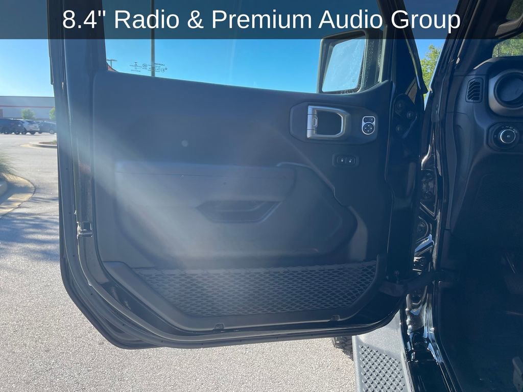 Used 2022 Jeep Wrangler Sport AWD/4WD image 12