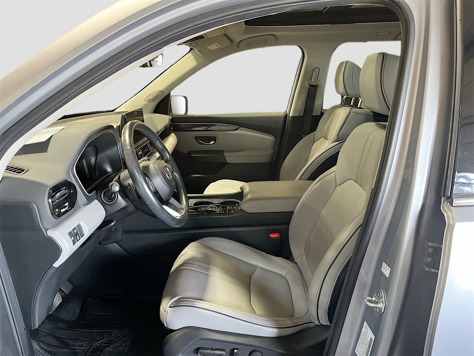 Used 2024 Honda Pilot Elite image 22