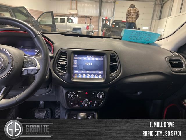 Used 2019 Jeep Compass Trailhawk image 17