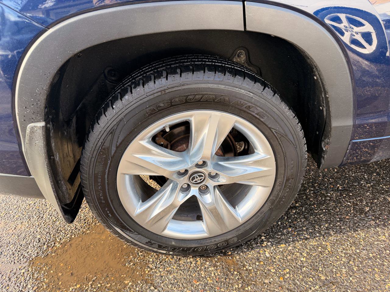 Used 2016 Toyota Highlander Limited Platinum image 19