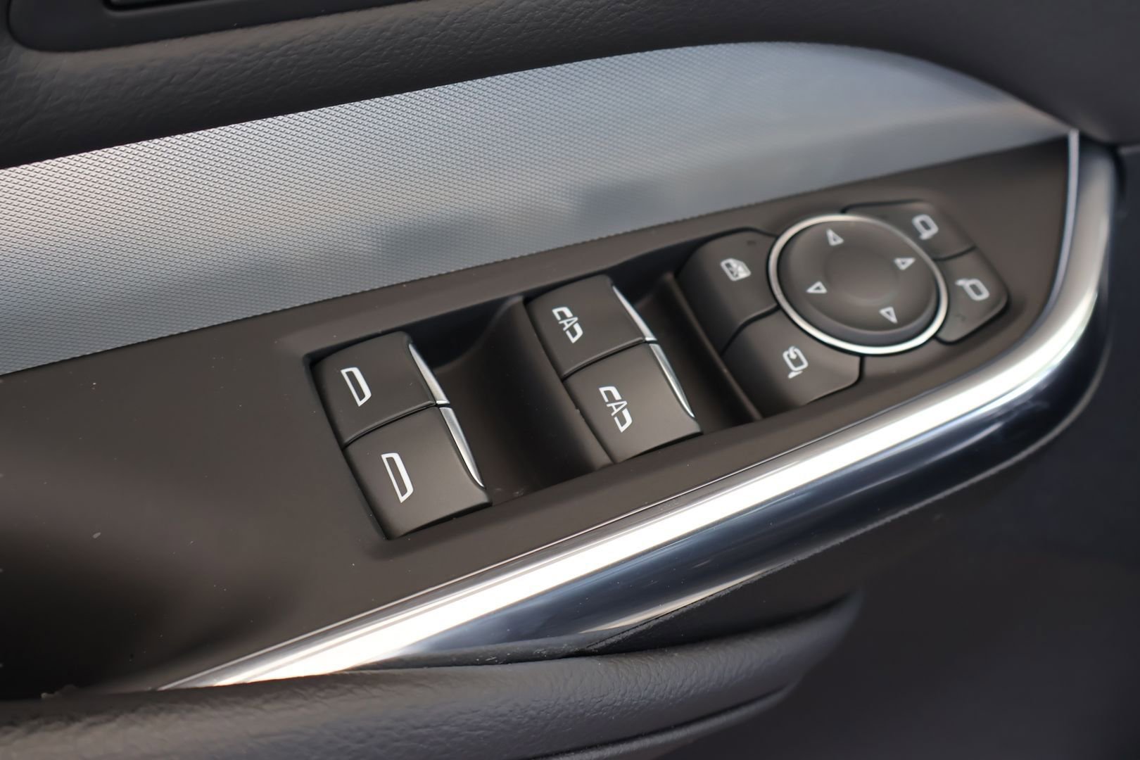 Used 2023 Cadillac XT4 Premium Luxury image 11