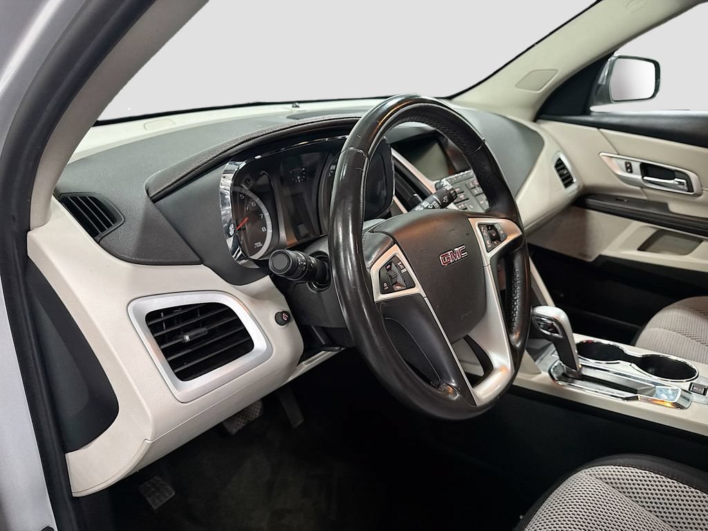 Used 2015 GMC Terrain SLE AWD/4WD image 5