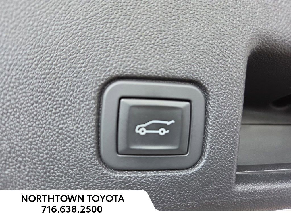 Used 2019 Chevrolet Equinox LT image 11